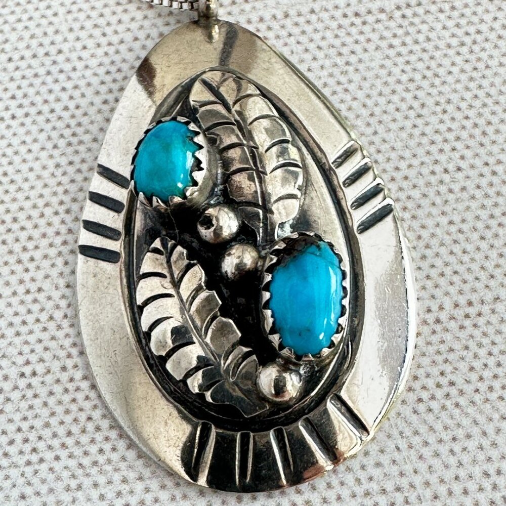 1970s Native American Navajo Turquoise Pendant Necklace, Sterling Silver Leaf - Picture 5 of 8